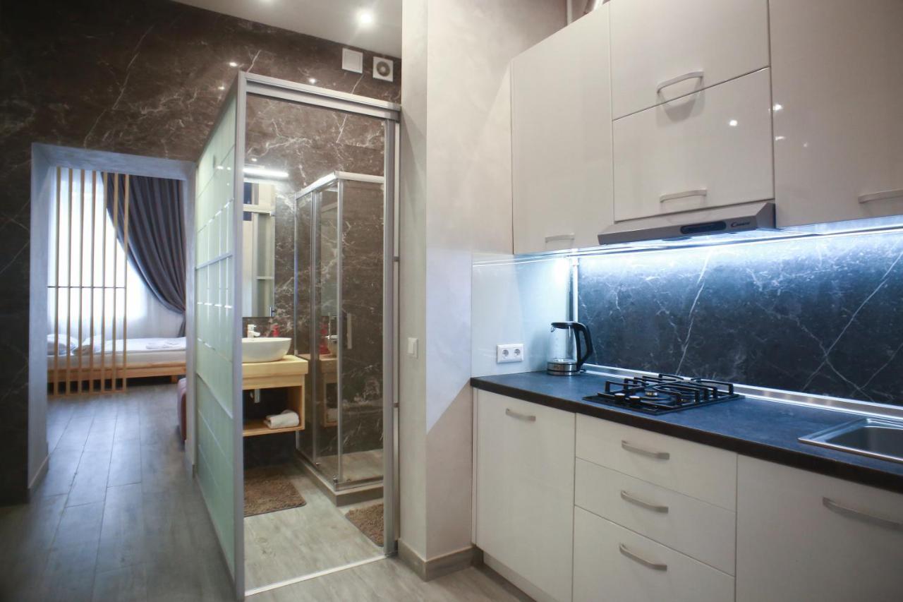 Leogrand Apartment On Drohobycha 4 Lviv Exterior photo